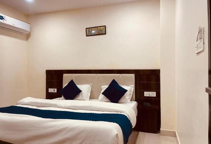 בית מלון כפרי The Divine Ganga Hot Selling Property In Haridwar