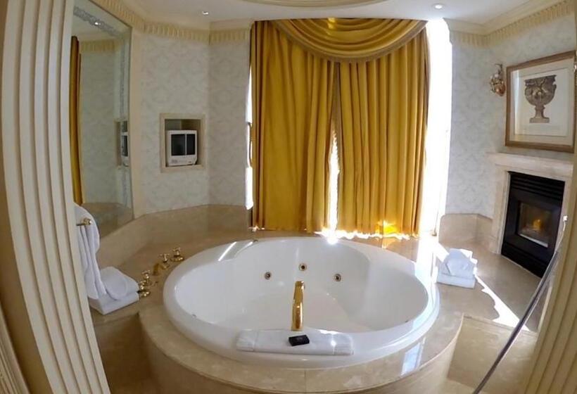 هتل Westgate Las Vegas Resort & Casino Located In The Heart Of Las Vegas Nevada 5minutes Walk To Las Veg