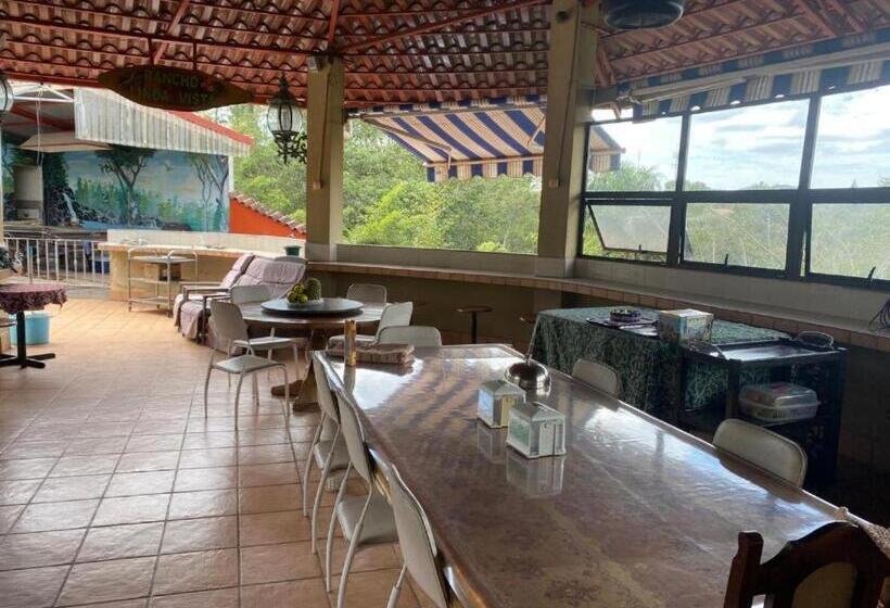 ペンション Villa Garita Inn