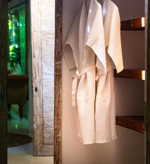 Курорт Boutique Sanctuary   Wuwei
