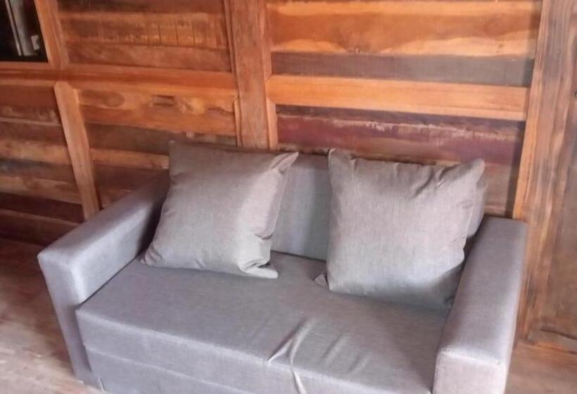 리조트 Melasti Mountain Villa, Amed Bali   Agung Room 4