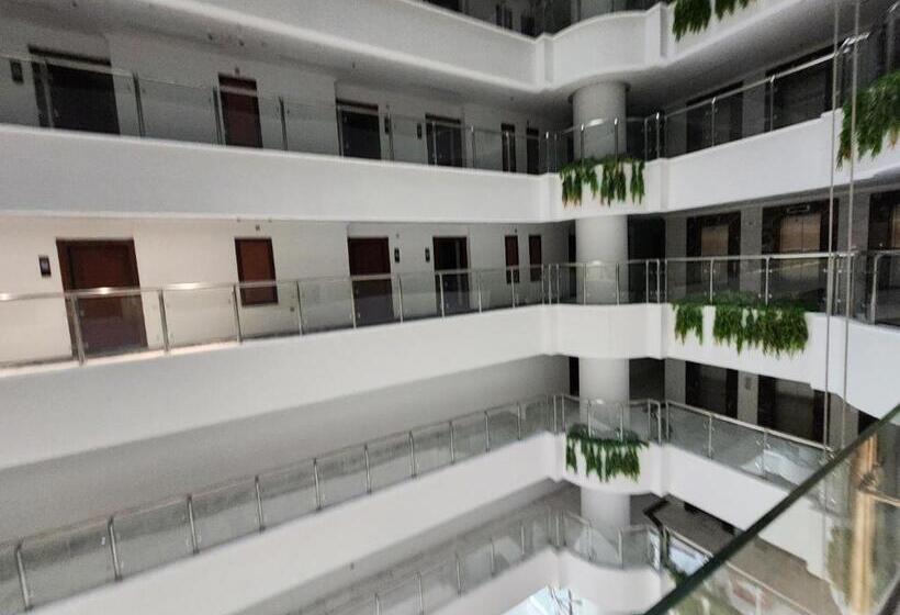 فندق كنارى ان   Kanary Inn