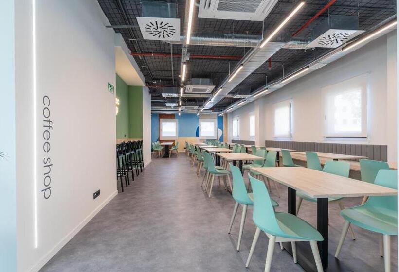 هاستل Micampus Getafe Ii Student Residence