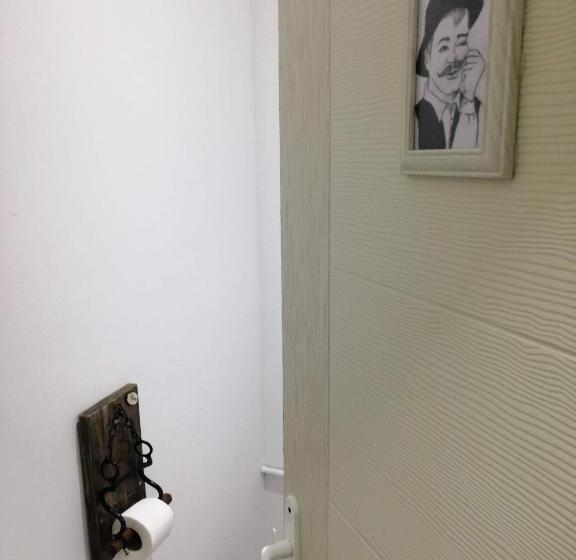 تختخواب و صبحانه Lovački Dom