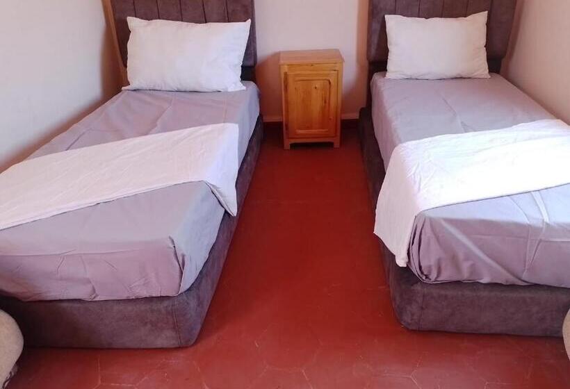 مبيت وإفطار Tagtout