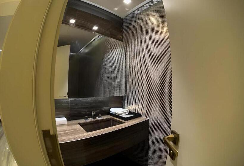 هتل برج داماك الرياض Damac Towers Riyadh
