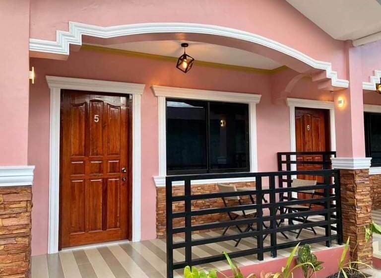 هتل Kojie Guest House