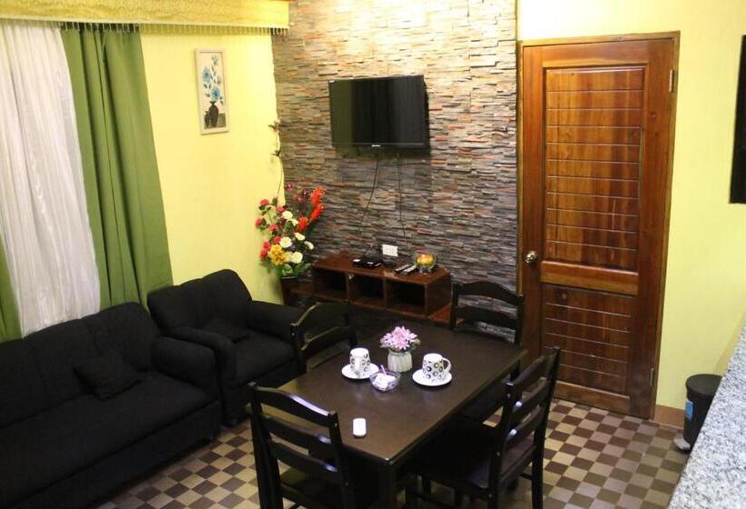 هتل Kojie Guest House