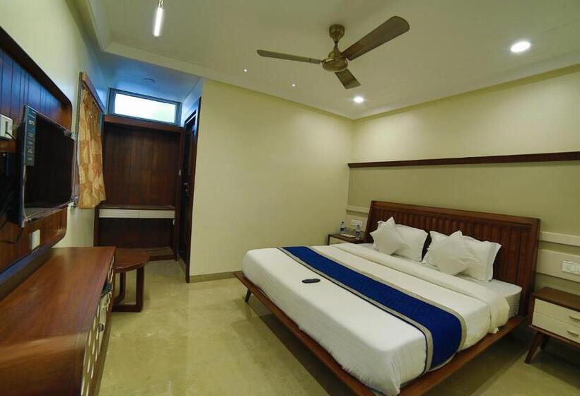 هتل Mid Town Inn Nakki Lake 500 Metter