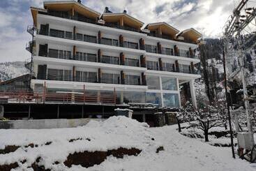 هتل Naturevilas Sarovar Portico   Centrally Heated