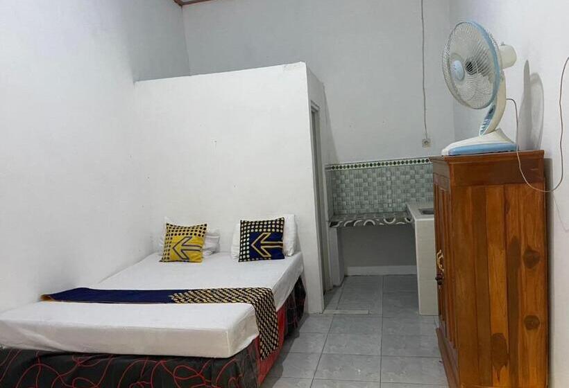 فندق Spot On 93555 Triple N Homestay