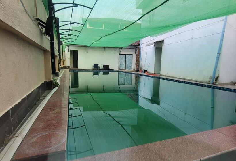 هتل Sunrise East 2