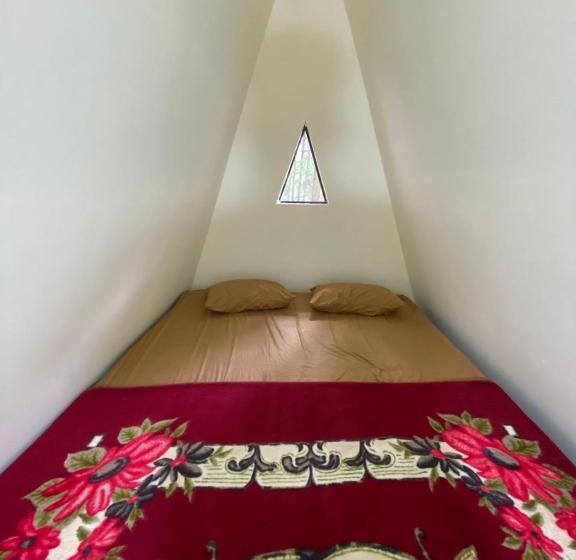 ホテル The Nest Glamping