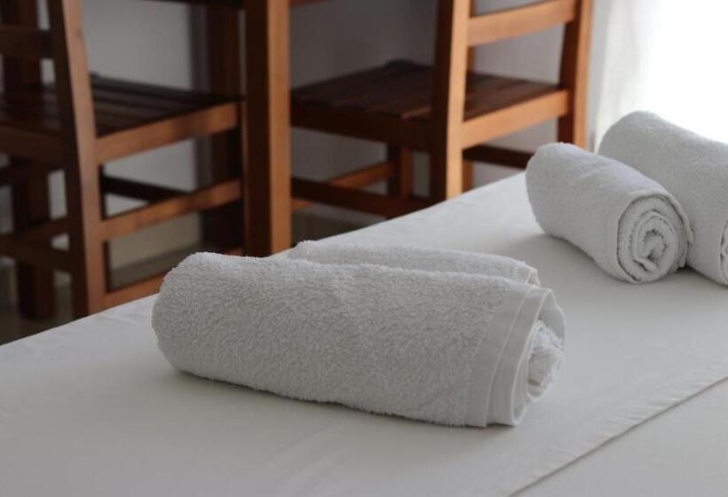 Mato Rooms