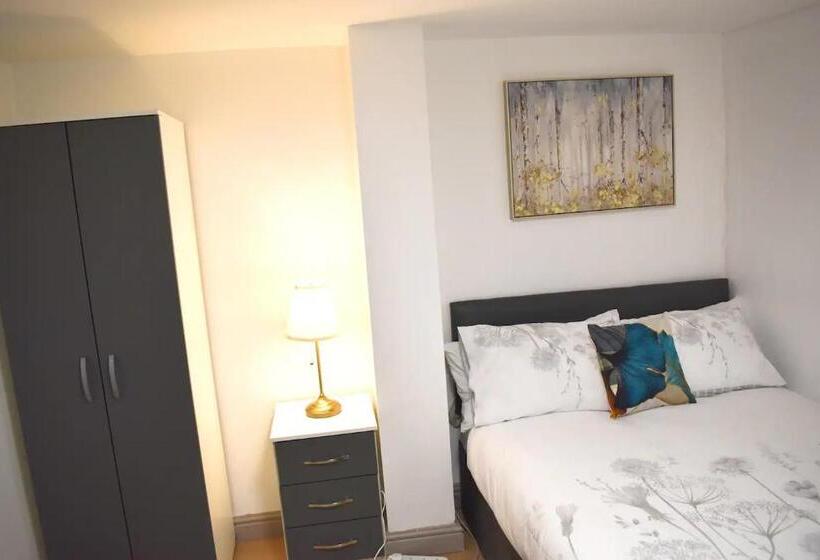 پانسیون Birmingham City Centre Apartment Room Near China Town