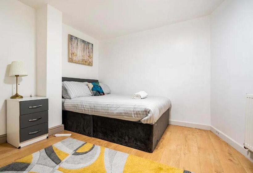 پانسیون Birmingham City Centre Apartment Room Near China Town