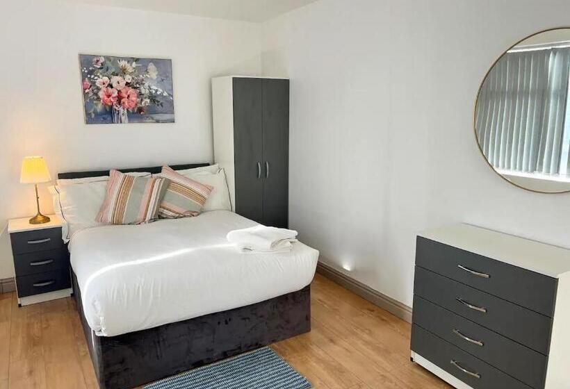 پانسیون Birmingham City Centre Apartment Room Near China Town