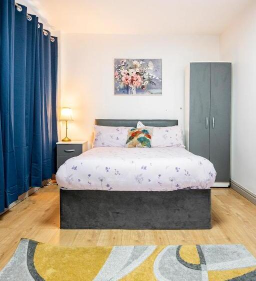 پانسیون Birmingham City Centre Apartment Room Near China Town