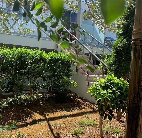 پانسیون Oxhaku Guest House