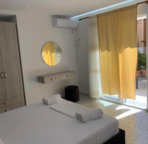 پانسیون Oxhaku Guest House