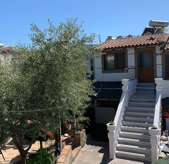 پانسیون Oxhaku Guest House