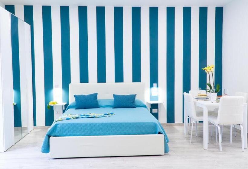 Summer Colors Rooms & Apartments