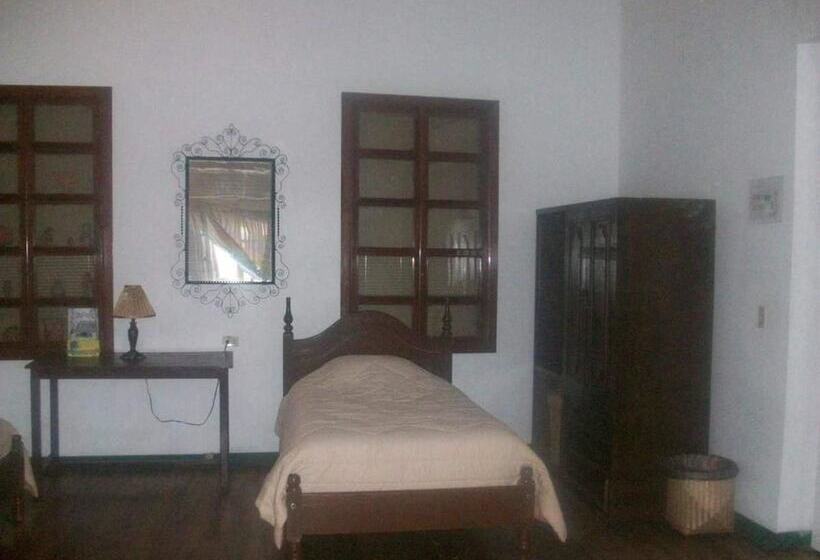 تختخواب و صبحانه Casa Macondo