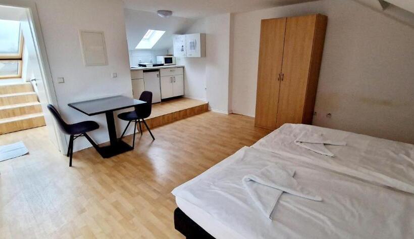 هتل Apartments Efde Gmbh