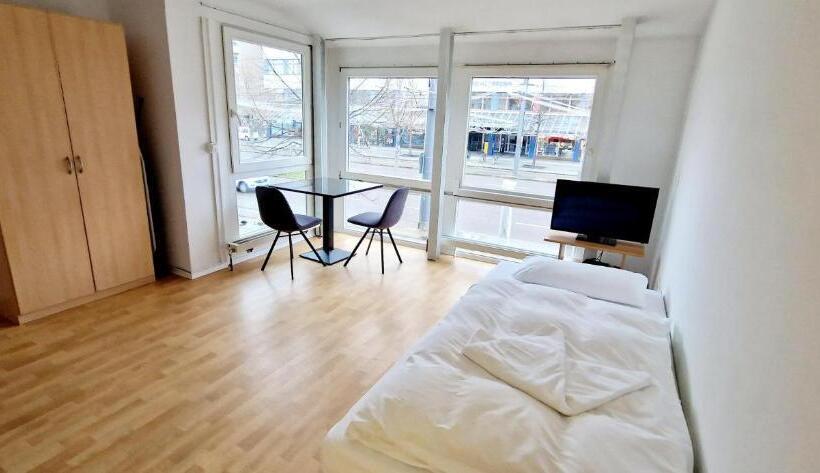 هتل Apartments Efde Gmbh
