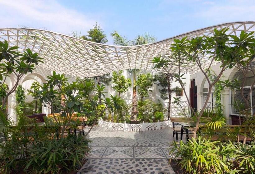 هتل Dyore House By Bharat Mahal Palace