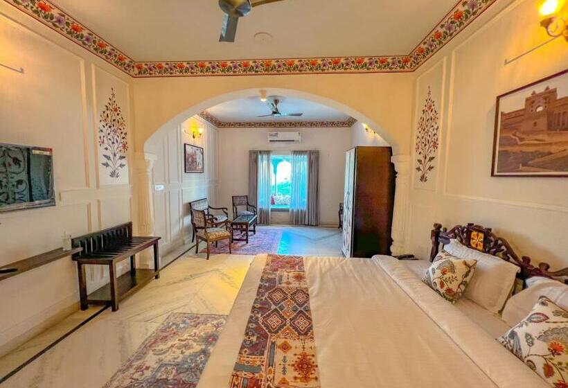 هتل Dyore House By Bharat Mahal Palace