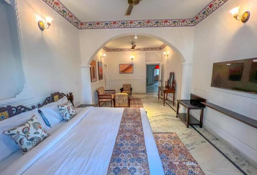 هتل Dyore House By Bharat Mahal Palace