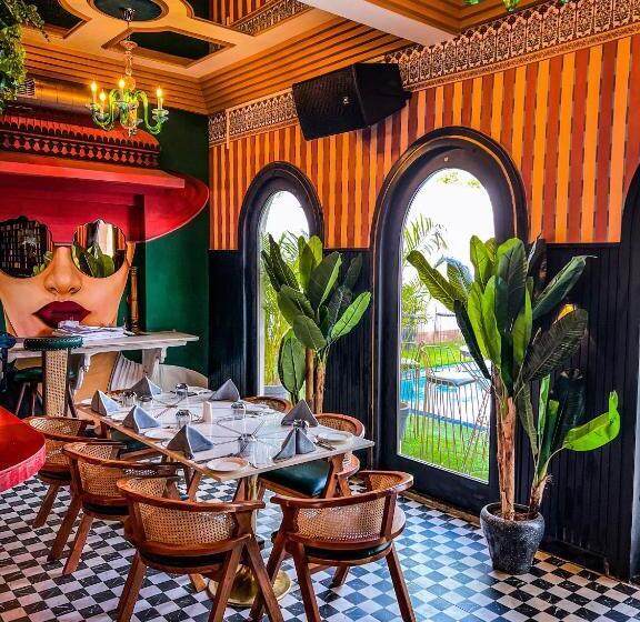 هتل Dyore House By Bharat Mahal Palace