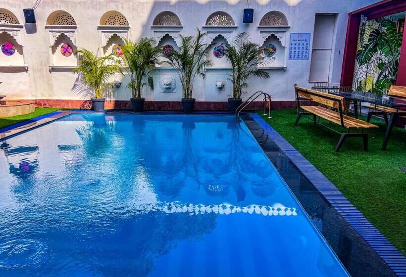 هتل Dyore House By Bharat Mahal Palace