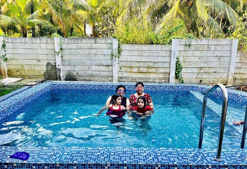 فندق Indu Chhaya