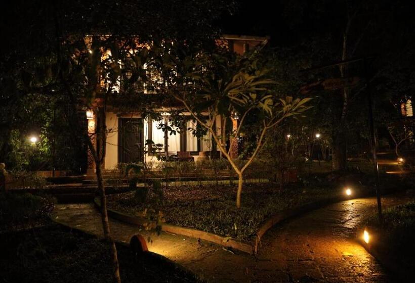 فندق Wayanad Kuruva Isles Jungle Resort