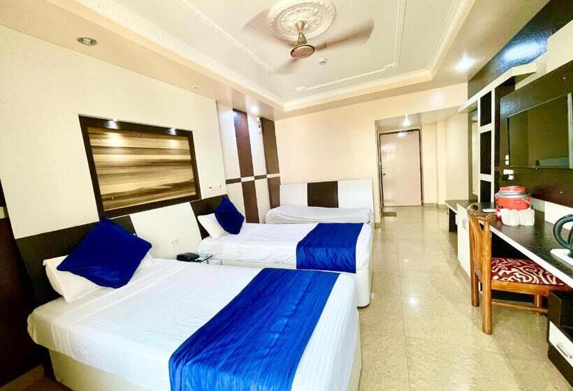 هتل Naren Palace