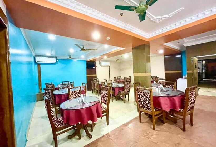 هتل Naren Palace
