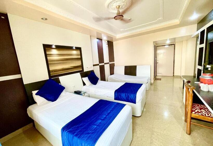 هتل Naren Palace