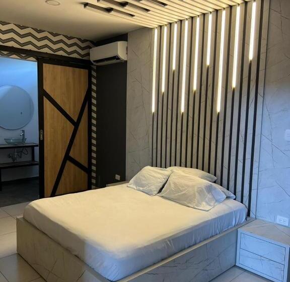 هتل Suites Lounge La Viga