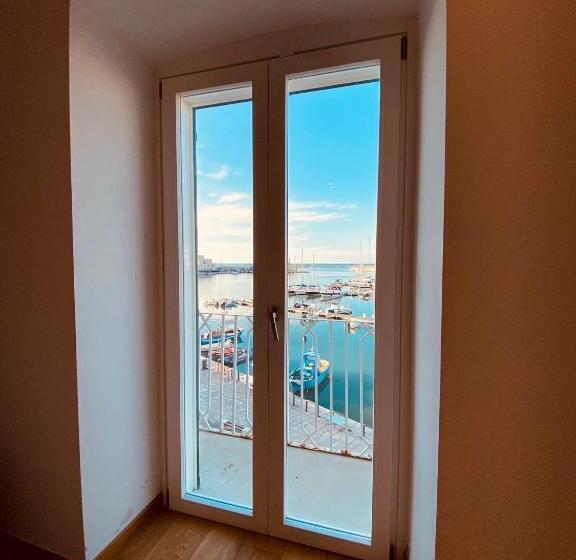 پانسیون B&b Suite Home Trani Port View