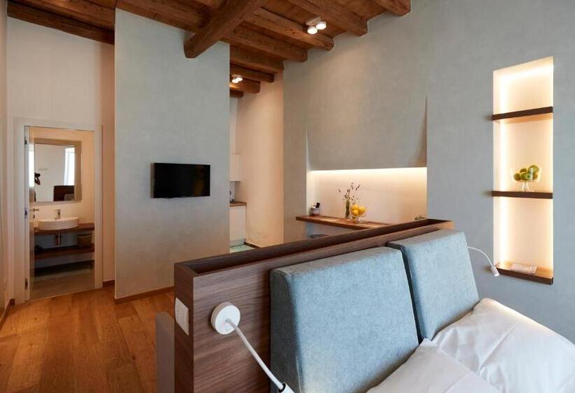 پانسیون B&b Suite Home Trani Port View
