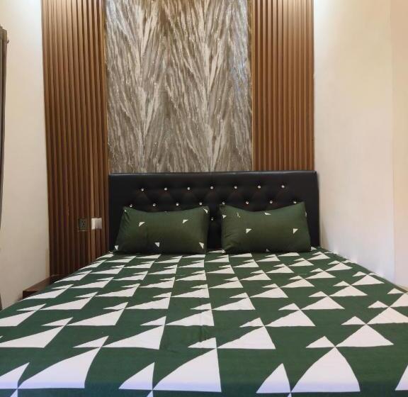 پانسیون Justin Guest House