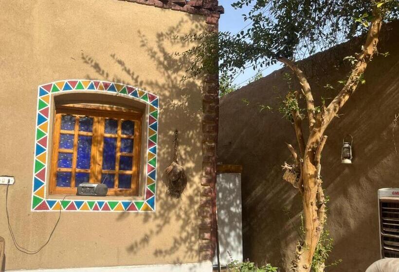 پانسیون Nobian House Studios #1