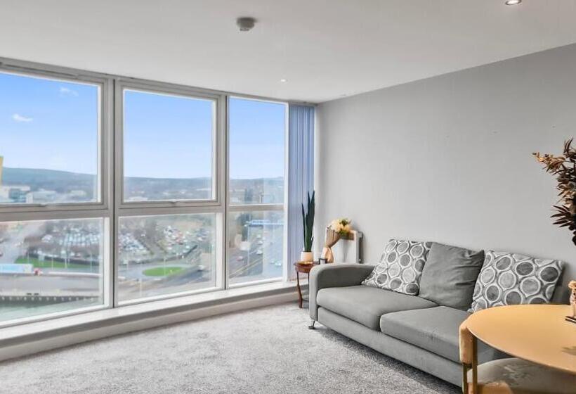 פנסיון River View Private Room In Apartment