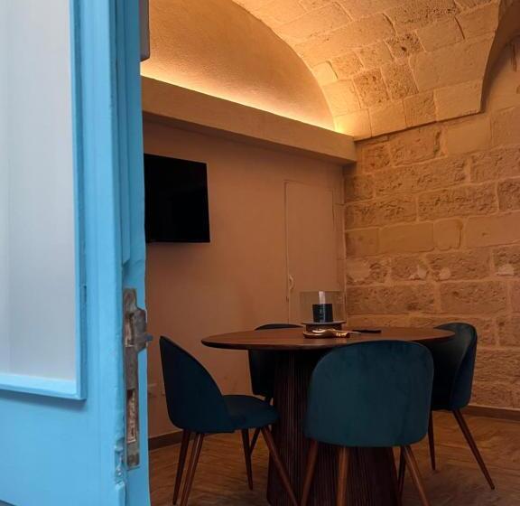 پانسیون Suite Zorah