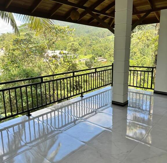 Пансион The Kandyan Secret Villa Free Pick Up From Kandy Railway Station