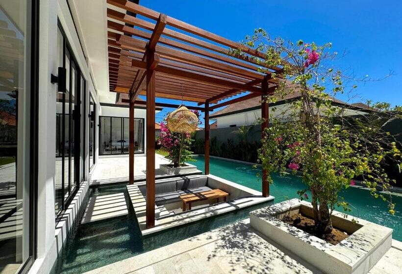 ユースホステル Nyepi Pagerwesi Villa Bali