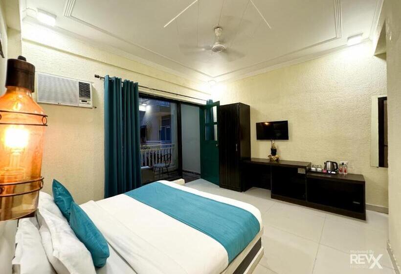 فندق صغير The Wraveler Tapovan Rooms And Dorms