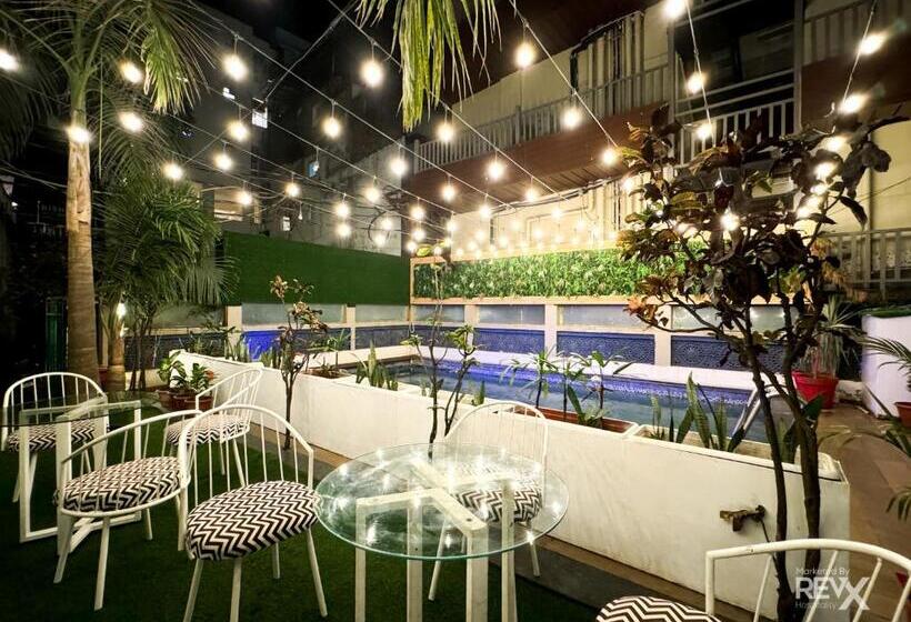 فندق صغير The Wraveler Tapovan Rooms And Dorms